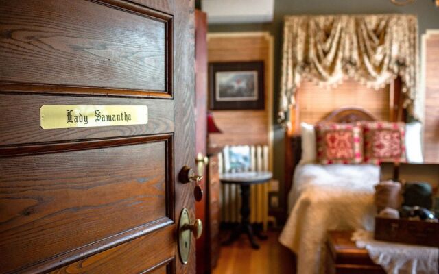 Mathis House, A Victorian Bed & Breakfast and Tea Room at 600 Main
