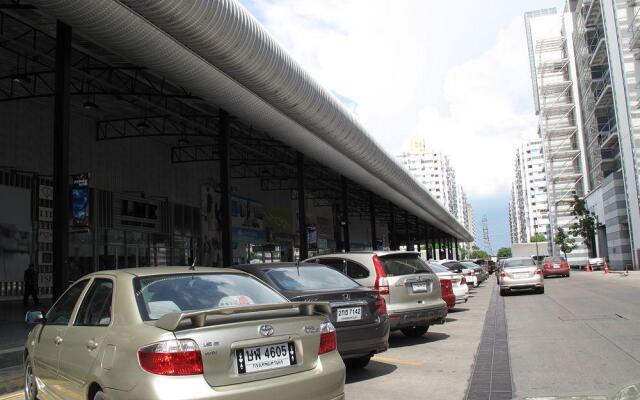 SK Muangthongthani Apartment