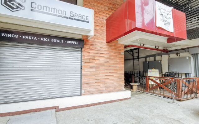 RedDoorz Plus near Ateneo de Davao