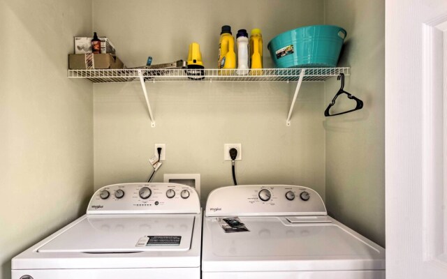 Family-friendly Home, Walk to Steinhatchee River!