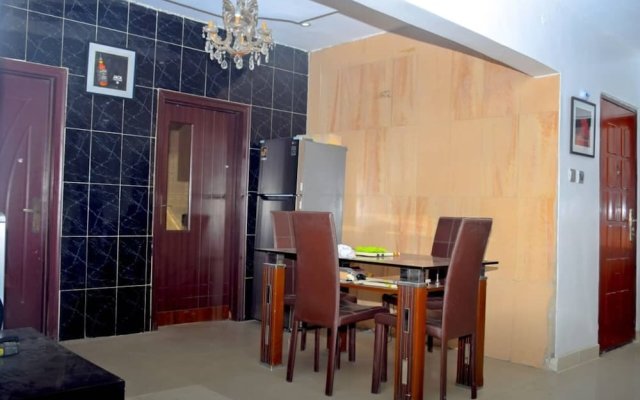 Inviting 2-bed Apartment in Lagos -canal Views