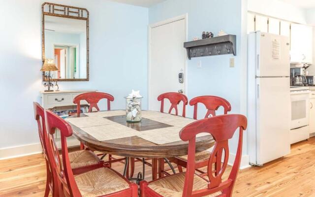 Lighthouse Point 13B - Sea the Beach