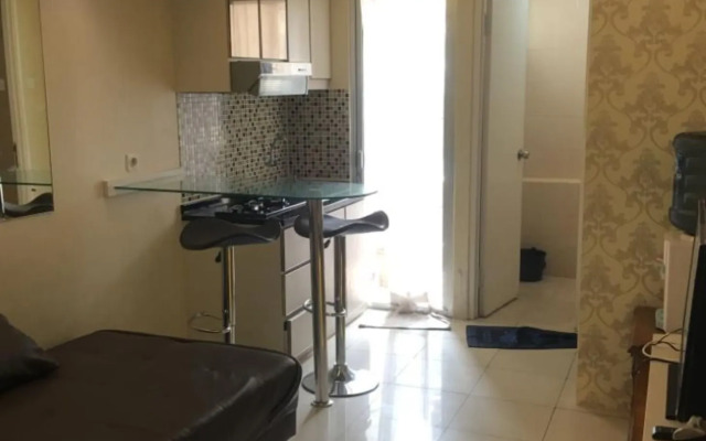 Onted's Room Apartemen Kalibata City by ZUZU