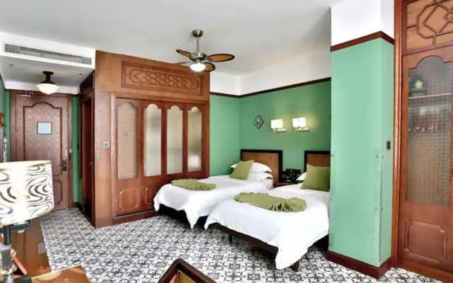 Film and Television Theme Hostel