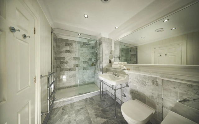 Golf View Hotel & Spa