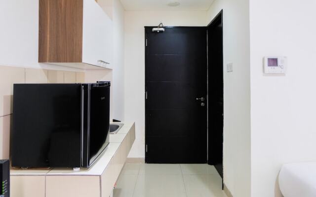 Minimalist Studio Skyline Apartment