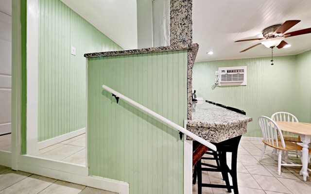Paradise Hideout - One Bedroom Townhome