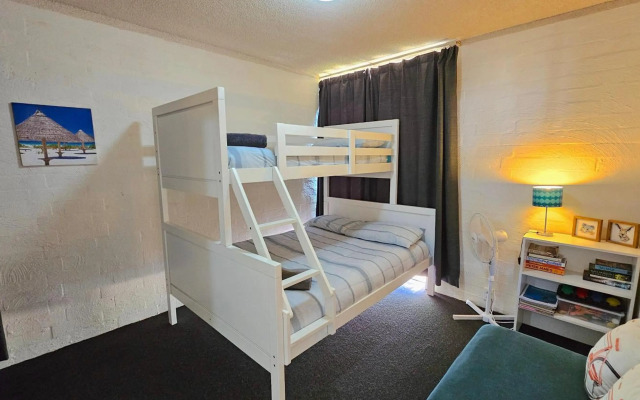 Riverview Holiday Apartment 3 - Kalbarri WA