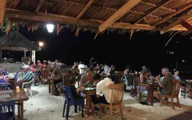 Koh Ngai Camping Restaurant