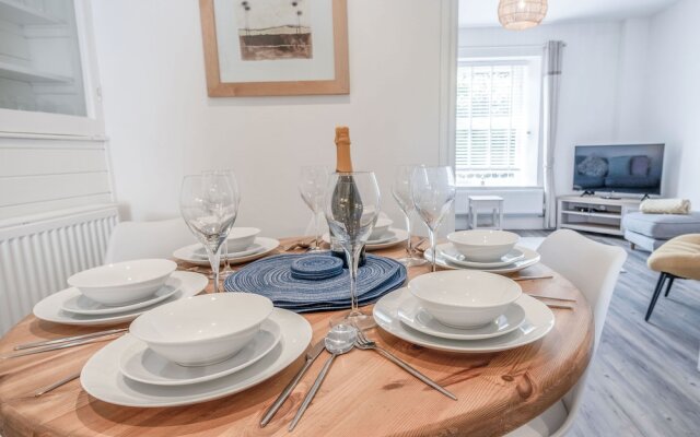 Canol Y Bryn - 3 Bedroom Holiday Home - Tenby