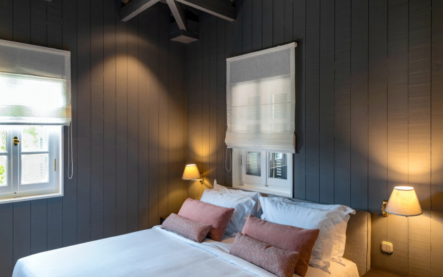 Kefalari Suites