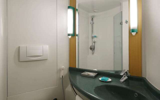 ibis Pune Viman Nagar Hotel