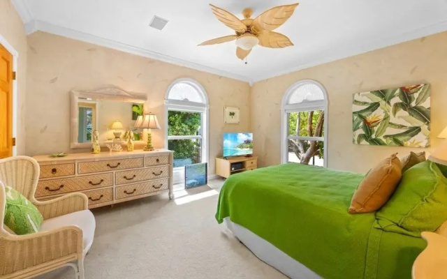 Paradise Found 4 Bedroom Home