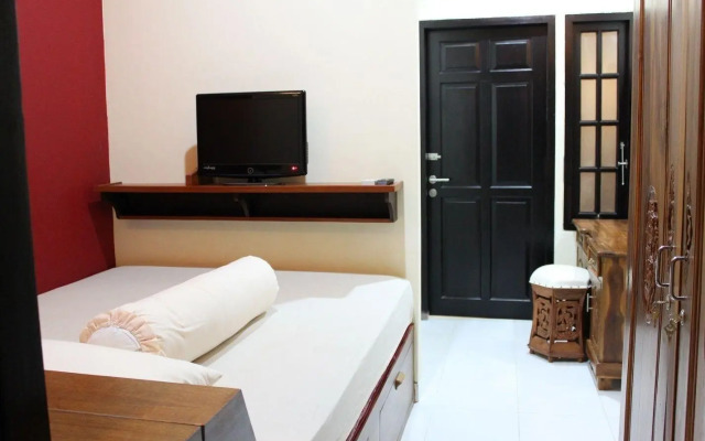 Lagura Residence