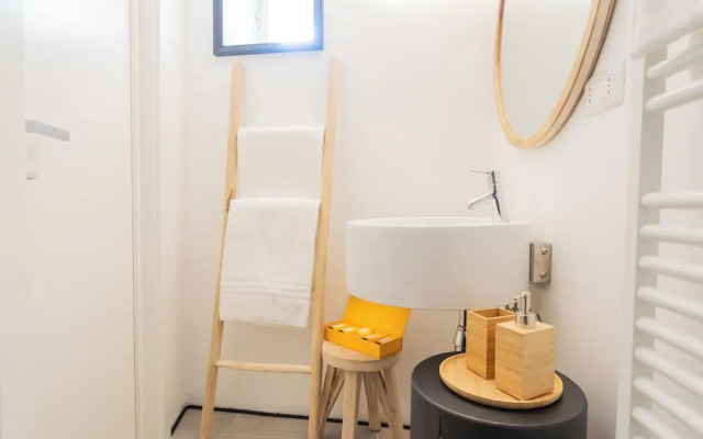 P Terrace by Rent all Como