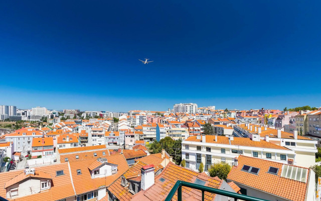 Lusitano Top Floor Apartment