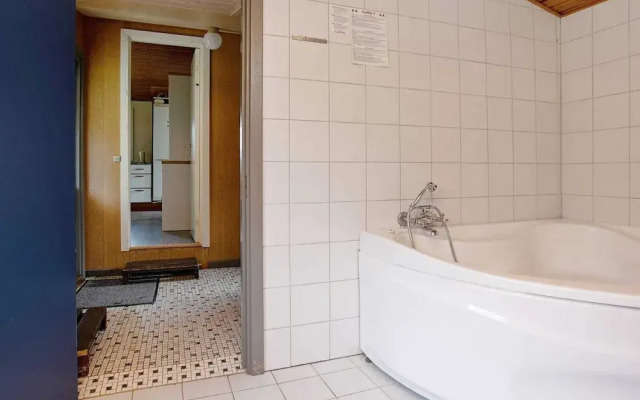 6 Person Holiday Home in Dannemare