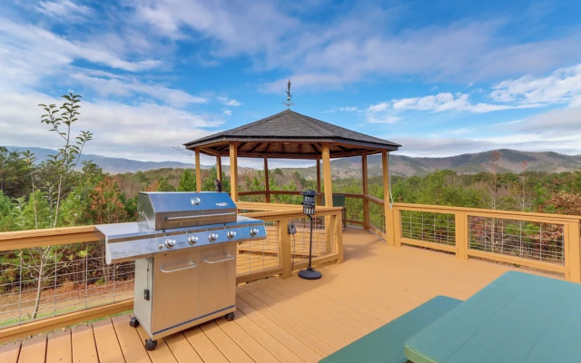 Private Saltwater Pool: Mtn-view Copperhill Home