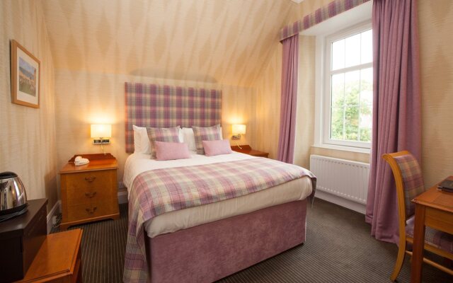 Old Manor Hotel