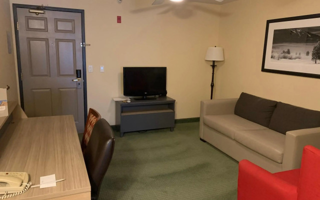 Country Inn & Suites by Radisson, West Valley City, UT