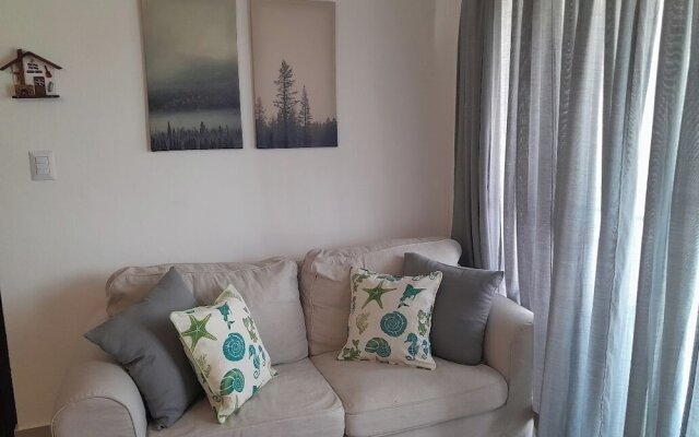 Centric and Cozy Apartment