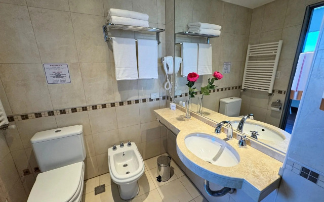 Roomie Salta by DOT Suites