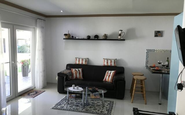 Grenadilla - Adults Only
