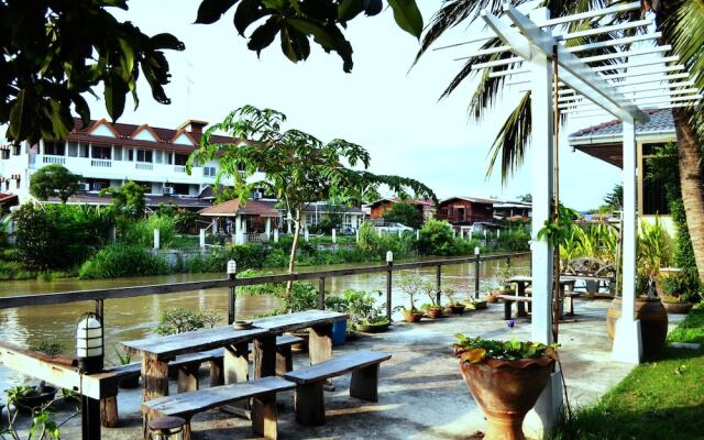 1301Hostels Ayutthaya