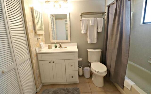 Ocean Village Club N36