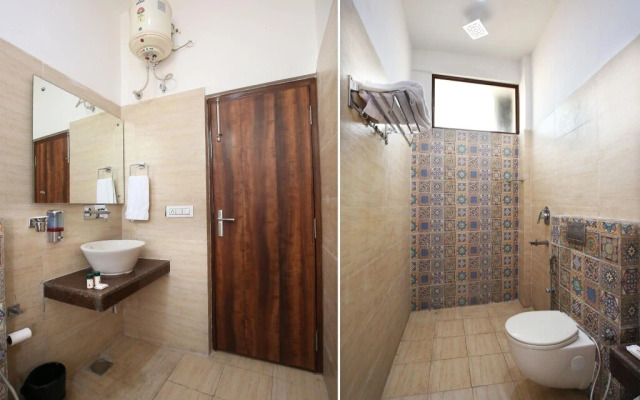 Hotel Royal Woods by OYO Rooms