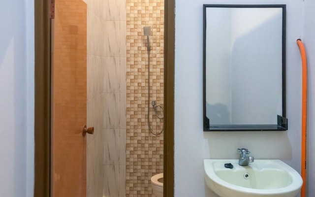 RedDoorz Syariah near Batu Night Spectacular 2