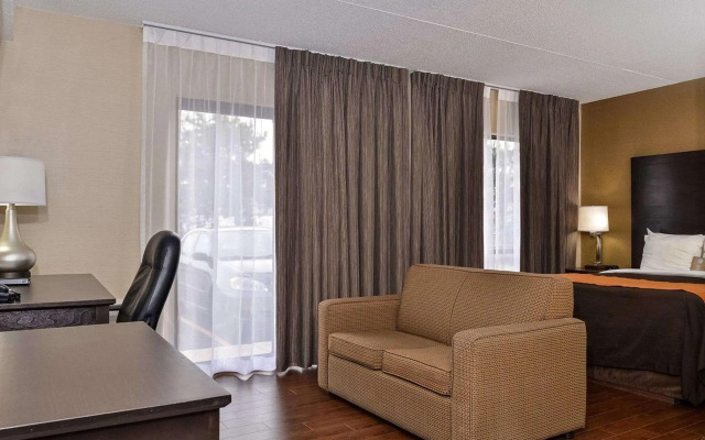 Comfort Inn Brampton