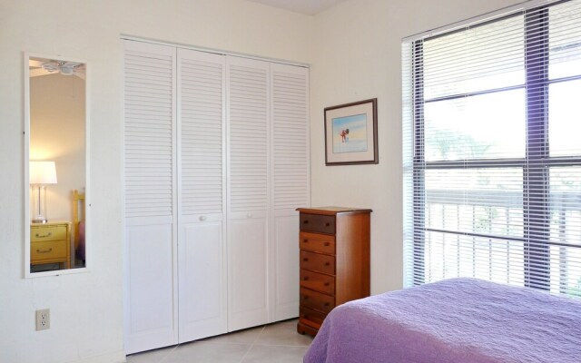 Inviting Condo With Pool Just a Steps From the Beach