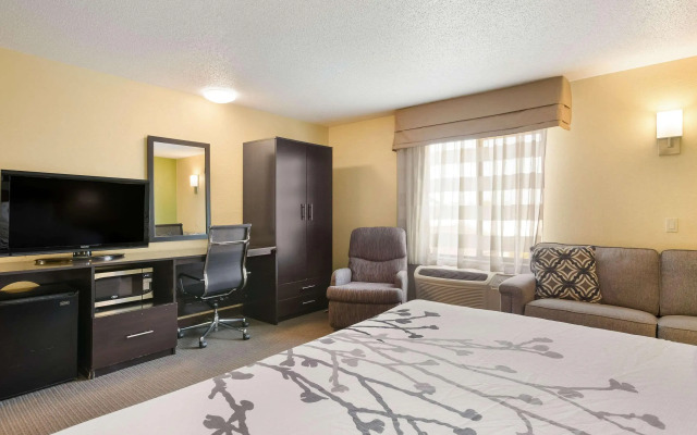 Sleep Inn & Suites - Airport