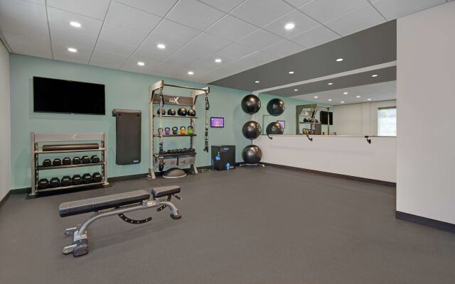 Tru by Hilton Troy Detroit