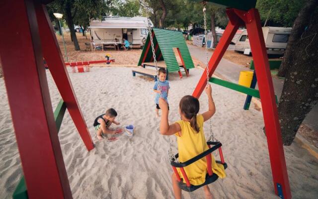 Elements Camp Selce