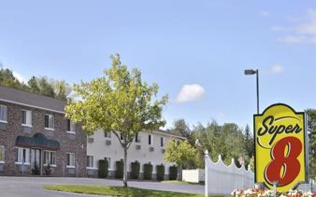 Super 8 Motel - Petoskey