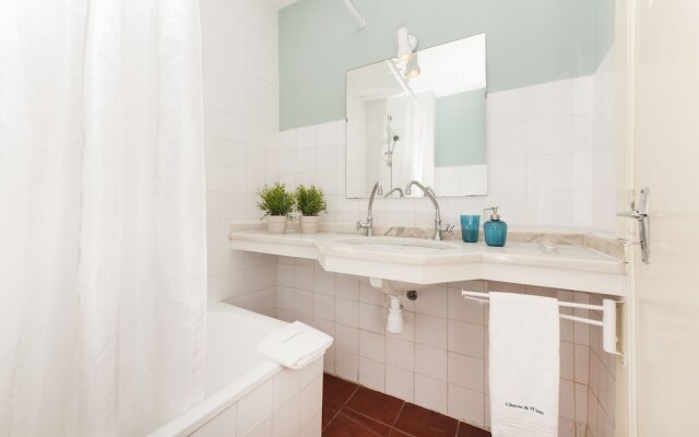 Sé Cathedral - Lisbon Cheese & Wine