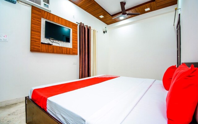 Hotel Mubarak by OYO Rooms