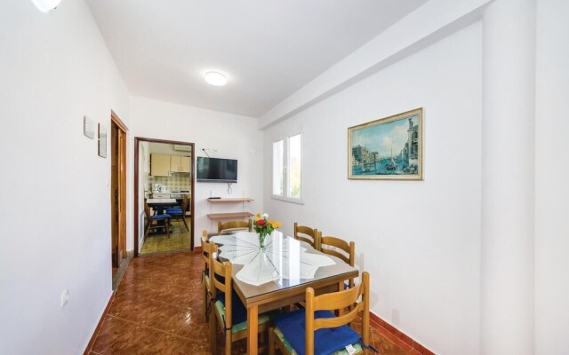 Nice Home in Sukosan With Wifi and 6 Bedrooms