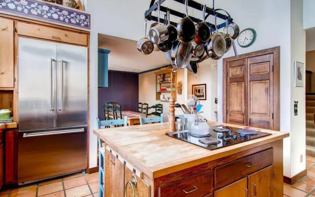 Shangri-La, Houses at Pittsfield