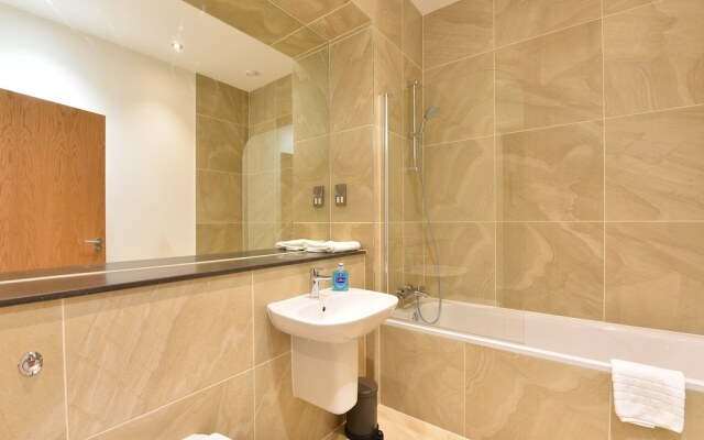 Emerald House Apartments East Croydon