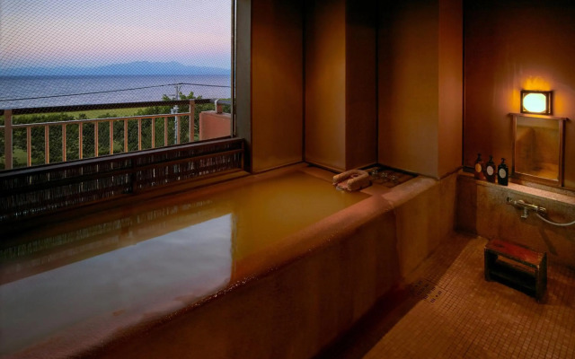 Koran no Yu Kinkouroh