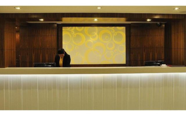 Almondz Hotel