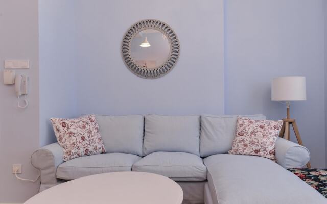 FM Deluxe 2-BDR Apartment - LOVEly