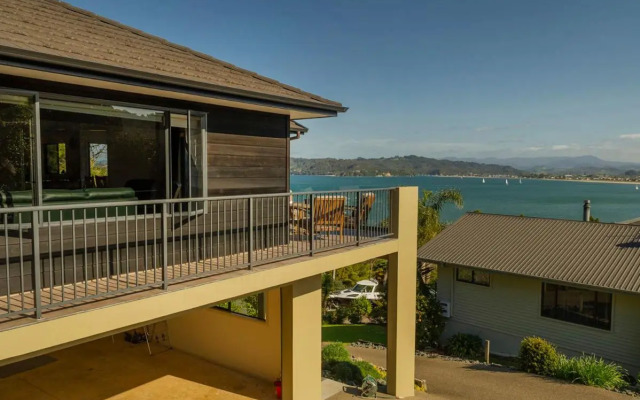 View from the Top - Whitianga Holiday Home