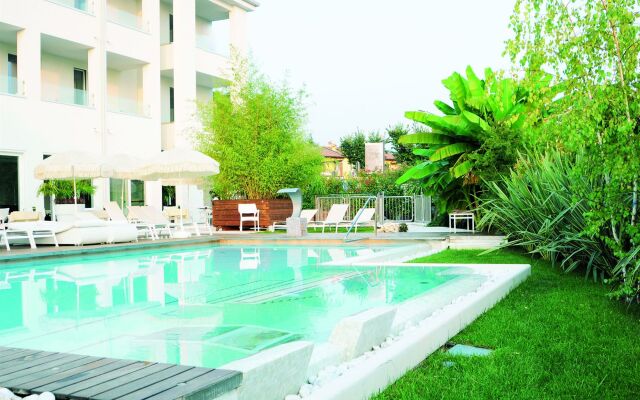 Tobago Hotel
