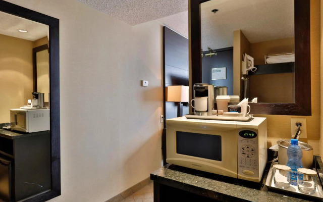 Edmonton Hotel and Convention Centre