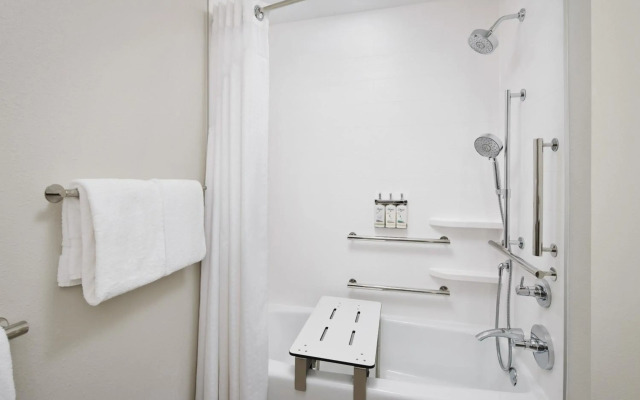 Holiday Inn Express & Suites Port St. Lucie West by IHG