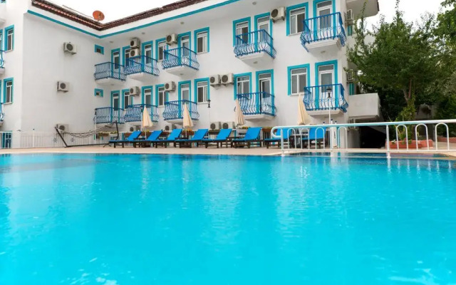 Mavi Yaprak Hotel